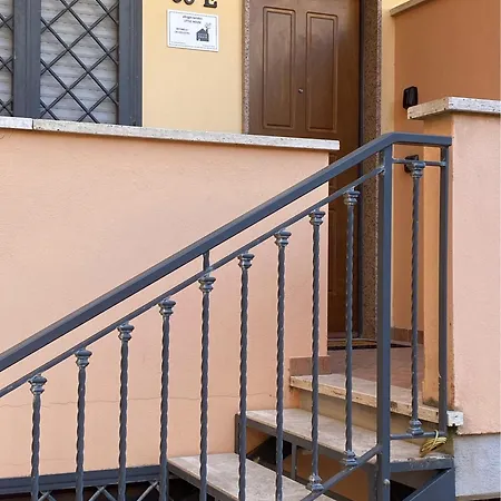 Little House Apartment *